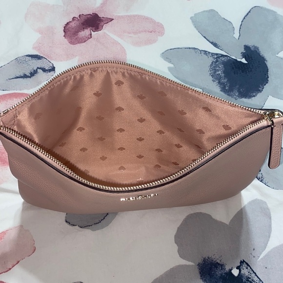 Kate Spade Blush Zipper Clutch Pouch - Picture 4 of 7